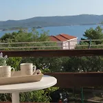 Aparthotel And Rogic *