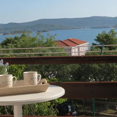 Apart-hotel And Rogic *