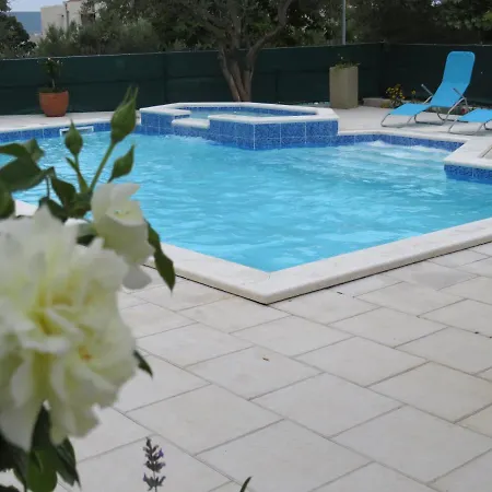 And Rogic Sveti Petar (Zadar)