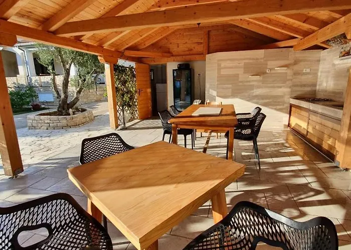 And Rogic Lejlighedshotel Sveti Petar (Zadar)