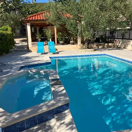 Lejlighedshotel And Rogic Sveti Petar (Zadar)