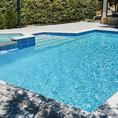 Aparthotel And Rogic Sveti Petar (Zadar)